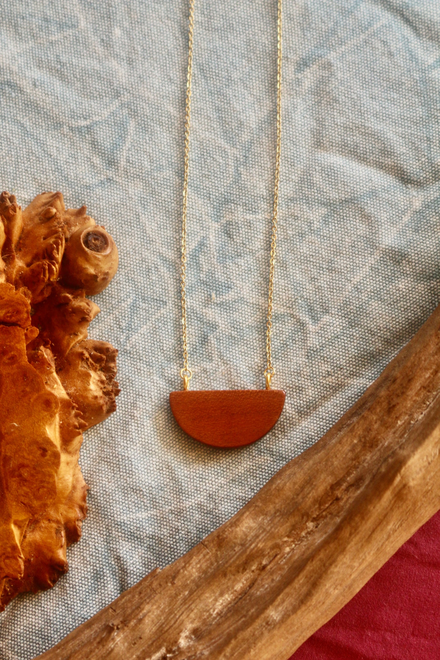 Lilly Necklace - Large