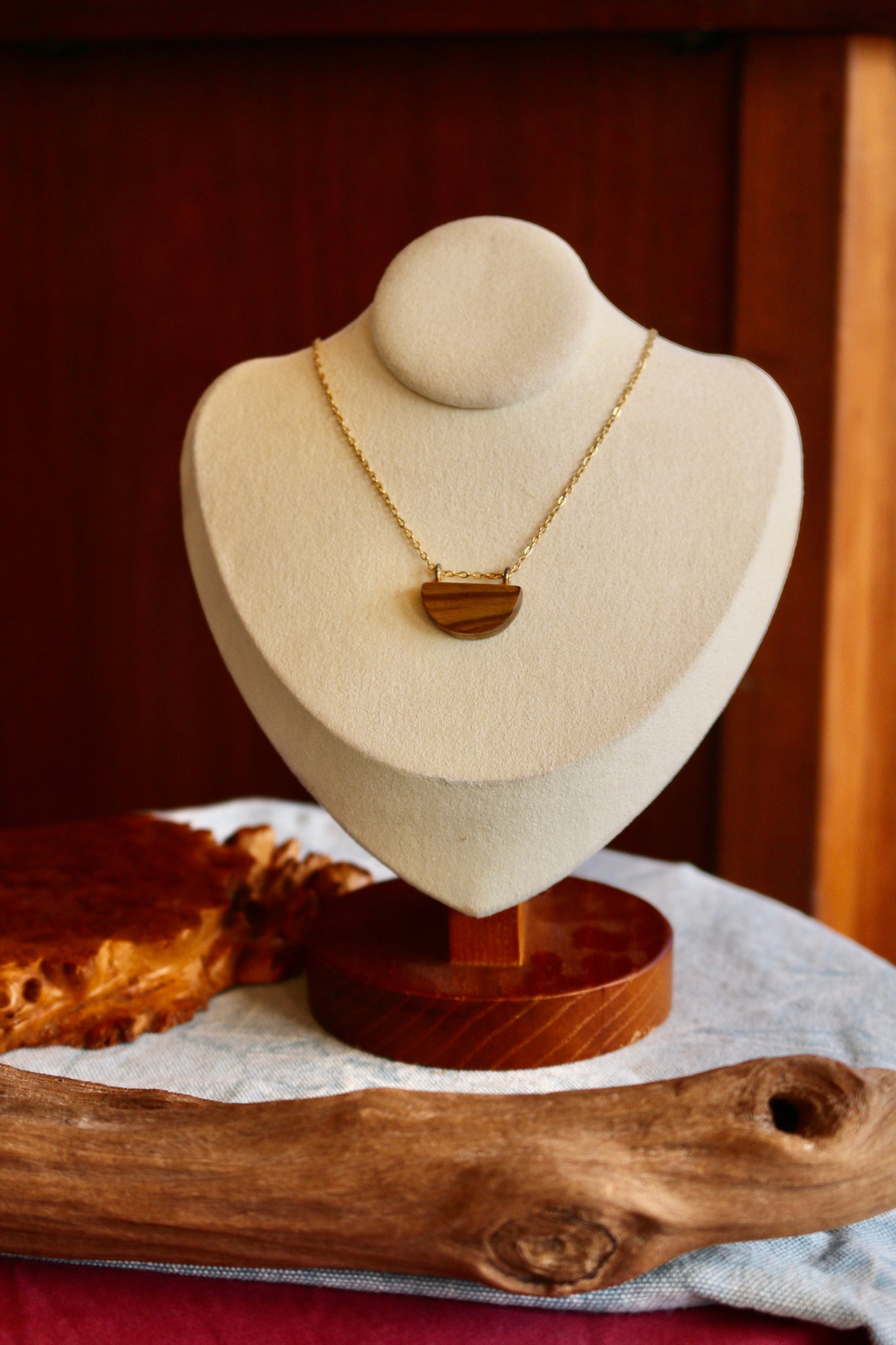 Lilly Necklace - Small