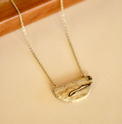 Lilly Necklace